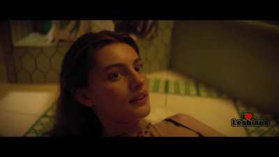 Kaitlyn Dever &amp;amp; Diana Silvers (Booksmart - Scene #2)