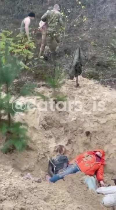 New part of video where russian soldiers killed civilians in Kupyansk