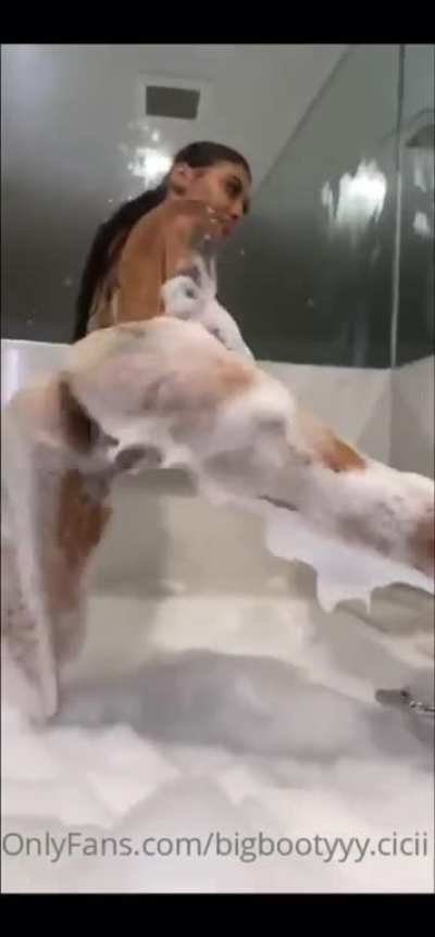 Bigbootycici