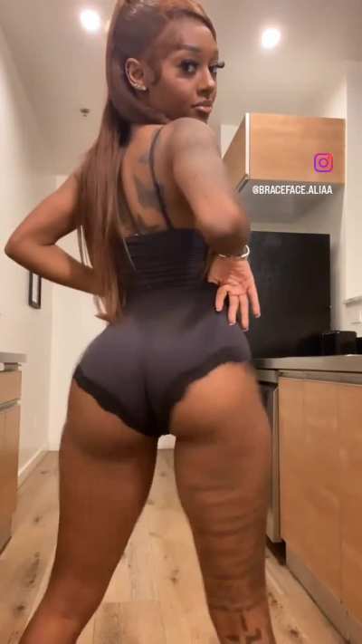 Slim flexing
