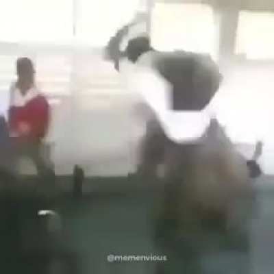 {_{º