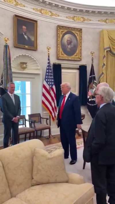 Trump after market close yesterday - “He made 2.5 billion today and he made $900 million. That’s not bad.”