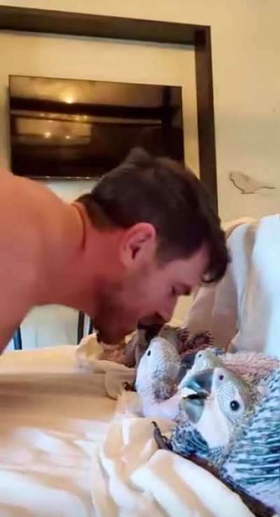 This man&rsquo;s love for his birds