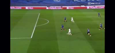 Vinicius chance with Ramos’ reaction