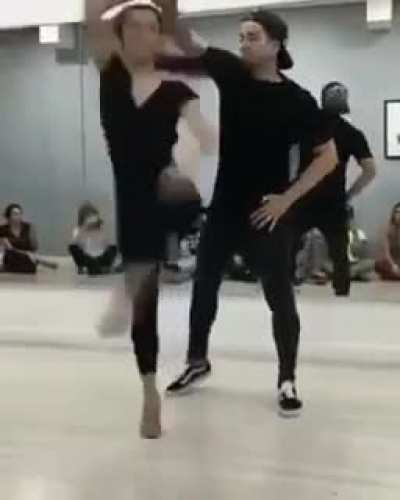 gUy aBusEs wOmaN aNd tUrNs heR inTo A dEaTh mAchIne!