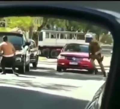 Aquilo l&aacute; era uma pedra?