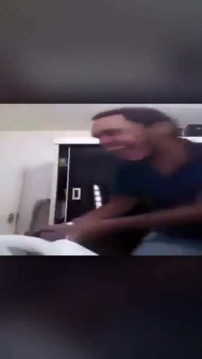 How ima do Bruce fat nose ass when i see him