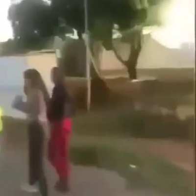 😎👈
