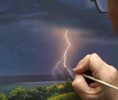 That lightning bolt