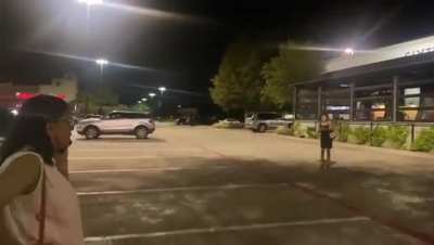 Racist Karen screams at Indian women in Plano, Texas