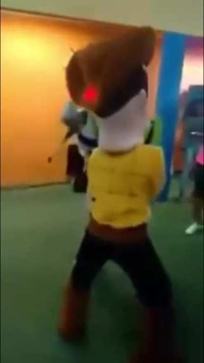 Buzz e Wood salvando a inf&acirc;ncia dos pais ps: " N&atilde;o salvam"
