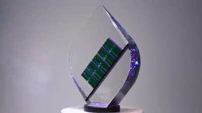 Dimension leaping sculpture