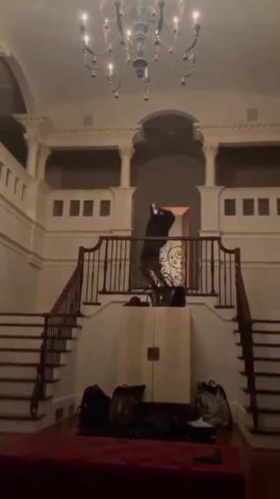 Carti dancing to Punk Monk 👀