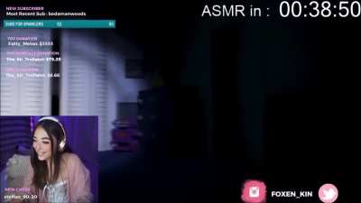 FoxenKin playing FNAF 4