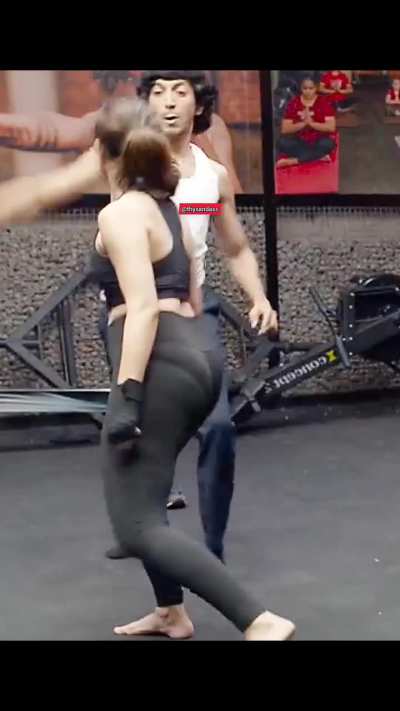 Ridhi Dogra