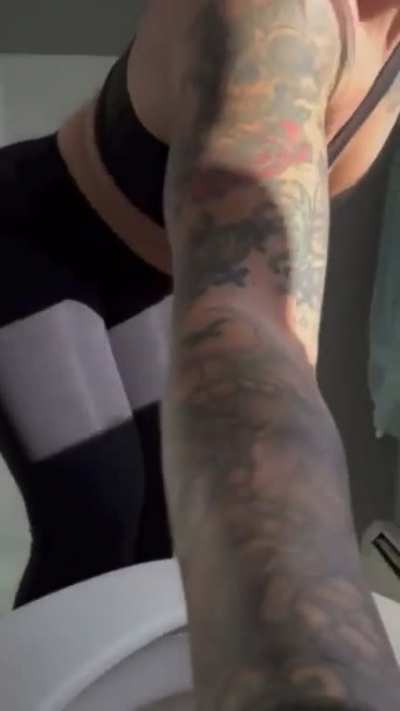 F: sucha good girl