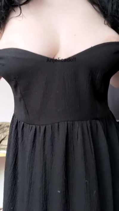 revealing my pale milkers