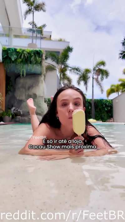 Larissa Manoela