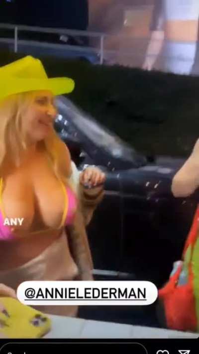 Whitney motorboating Annie Lederman