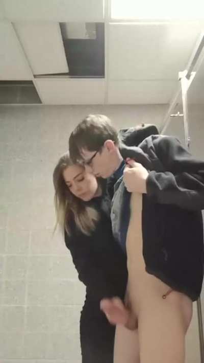 The cheerleader lending a hand to the nerd