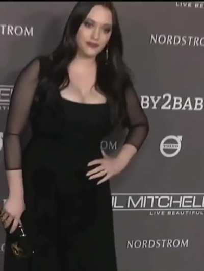 Kat in Black