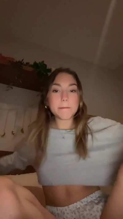 Aliyah nip slip