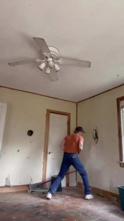 stud finder