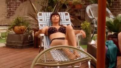 Hannah Simone - New Girl