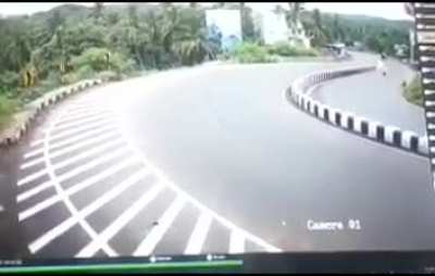Dint slow down in a curve