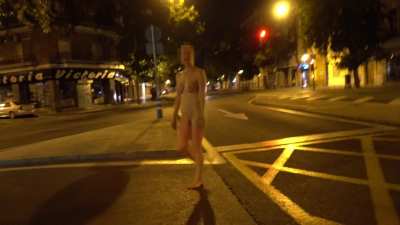 I crossed a boulevard completely naked during a long naked walk at night with my husband!