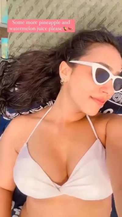 Ashmitatomar lounging in Goa