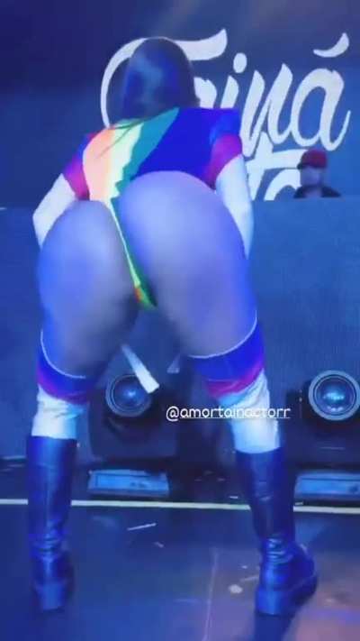 Tainá Costa