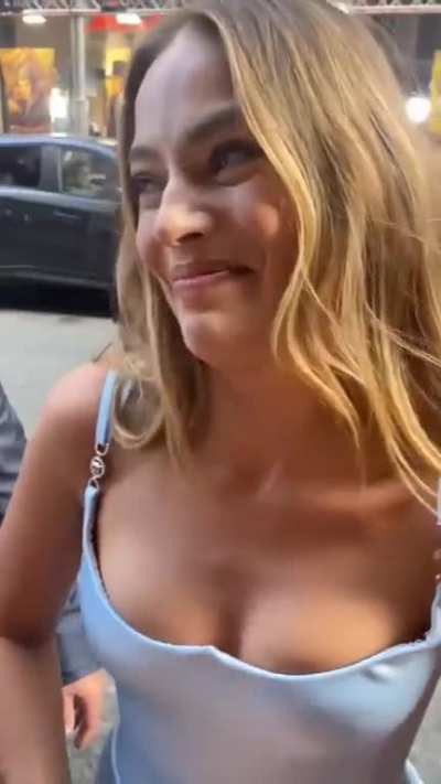 Margot Robbie
