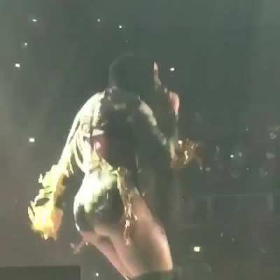 🍑🔥
