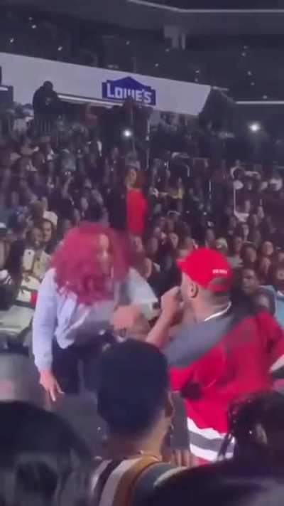 Witch off her bald