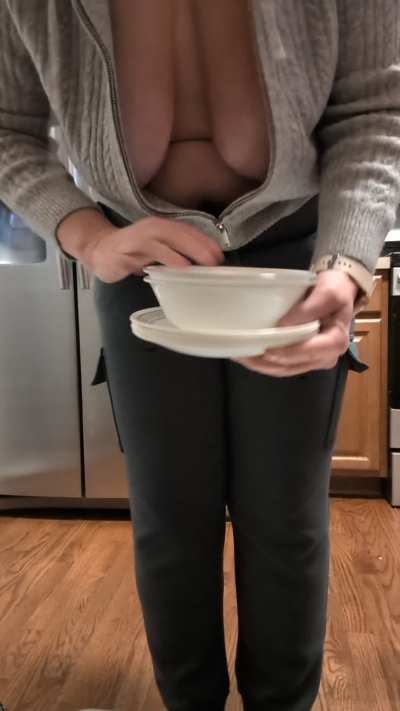 I think the zip forgot to zip 🤷&zwj;♀️