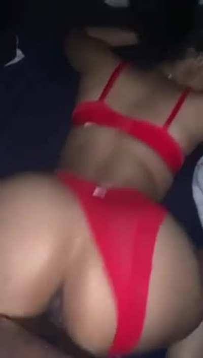 😈