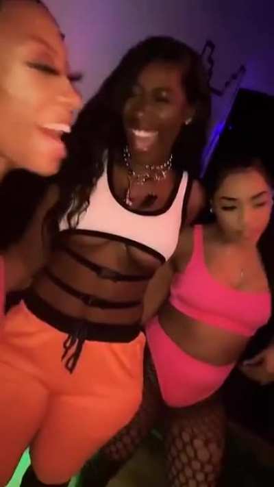 Clubbing