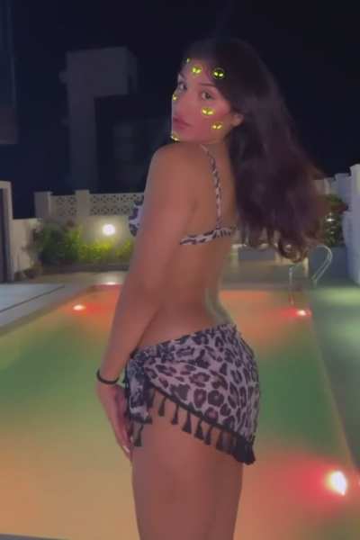 Esha malde tight body