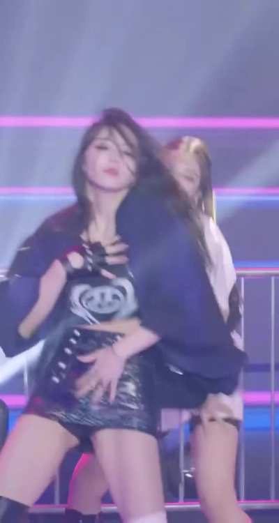 (ITZY) YUNA