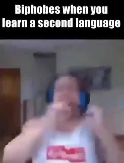 smh pick one language 😤