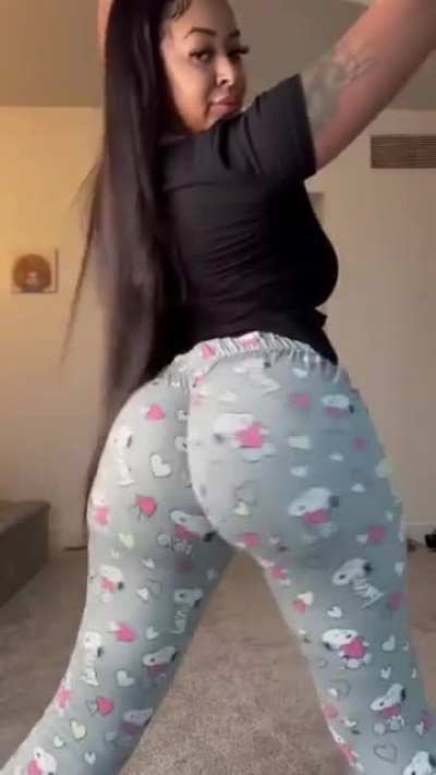 Thick thottie twerking❤️❤️😍