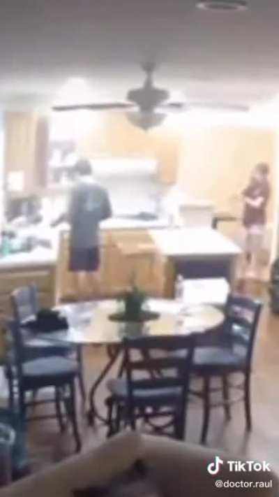 &ldquo;The toaster is on fire&rdquo;