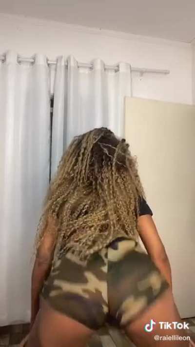 The Little Booty That Could.
