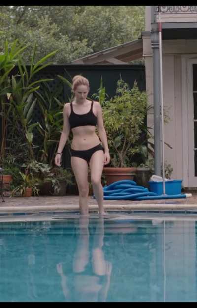 Jennifer Lawrence,,bikini