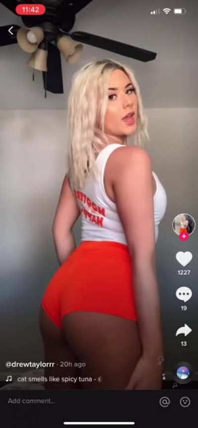 Honestly, always hated those Hooters shorts but...