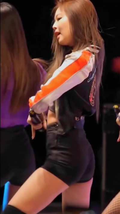 a jennie compilation for y'all to fap on 💦
