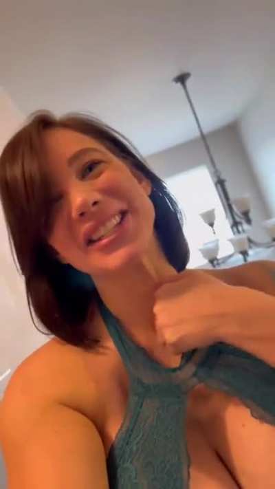 Brittany Elizabeth - "These tits can break ur dick"