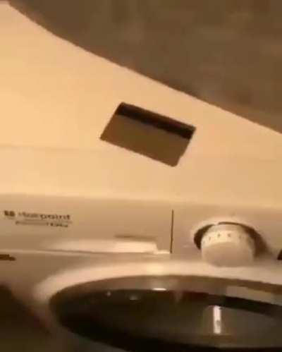 Máquina de lavar travou
