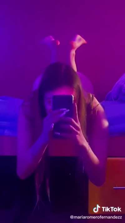 U cud keep a cup on her ass